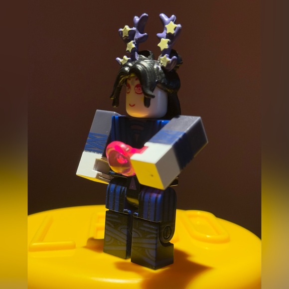 Roblox Boundless Reverie Action Figure - Picture 3 of 14